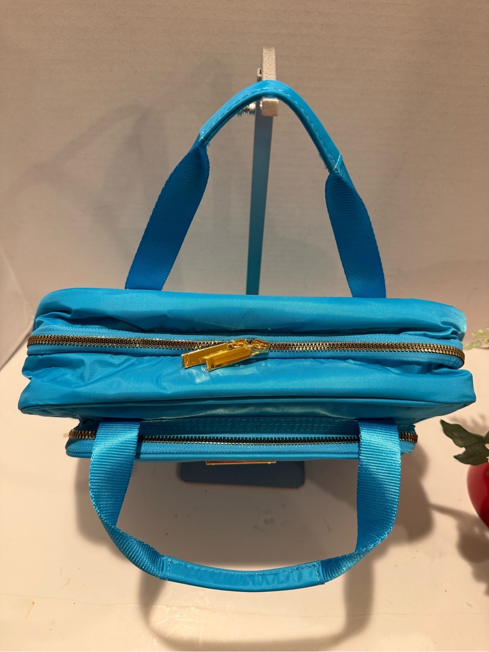 New!! Joy Mangano Turquoise Nylon Cosmetic Case with Gold Hardware - Picture 4 of 16